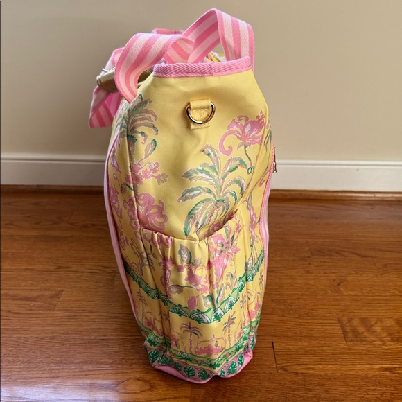 NWT Lilly Pulitzer Tropical Oasis Large Cooler Bag Canvas Tote w/ Matching Pouch - Picture 4 of 16